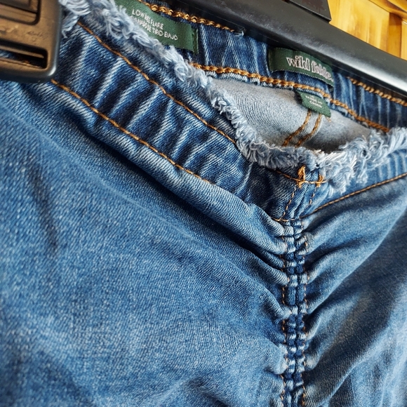 Wild Fable ruched low rise flare raw hem jeans Size 16 - Picture 5 of 7